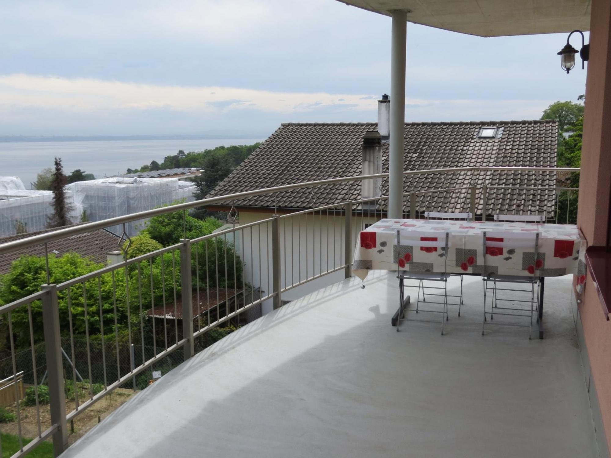 Apartament Chez Carole Neuchâtel Zewnętrze zdjęcie